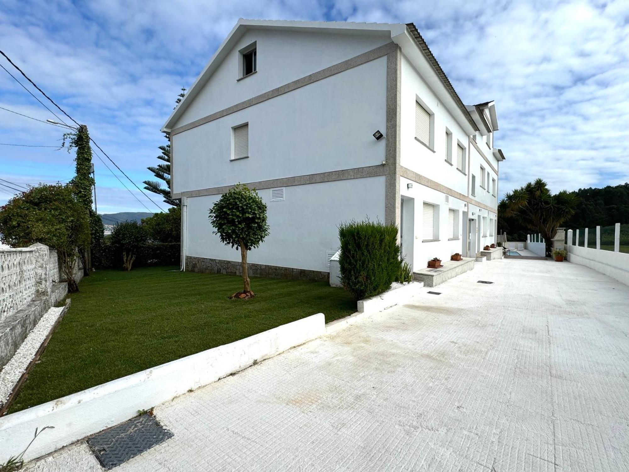 Apartamentos Naturmar Raxo Luaran gambar