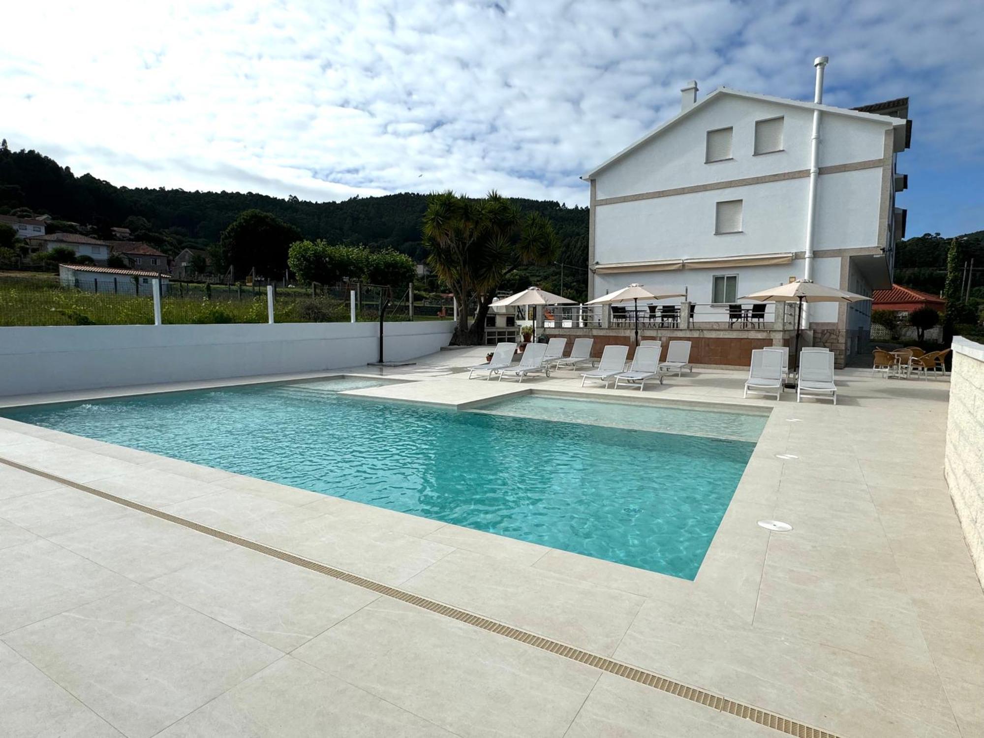 Apartamentos Naturmar Raxo Luaran gambar